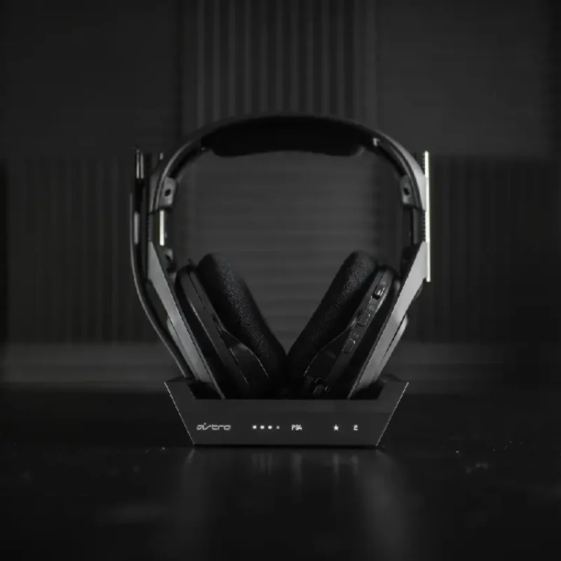 Logitech Astro A50 Wireless Gaming Headset (2)